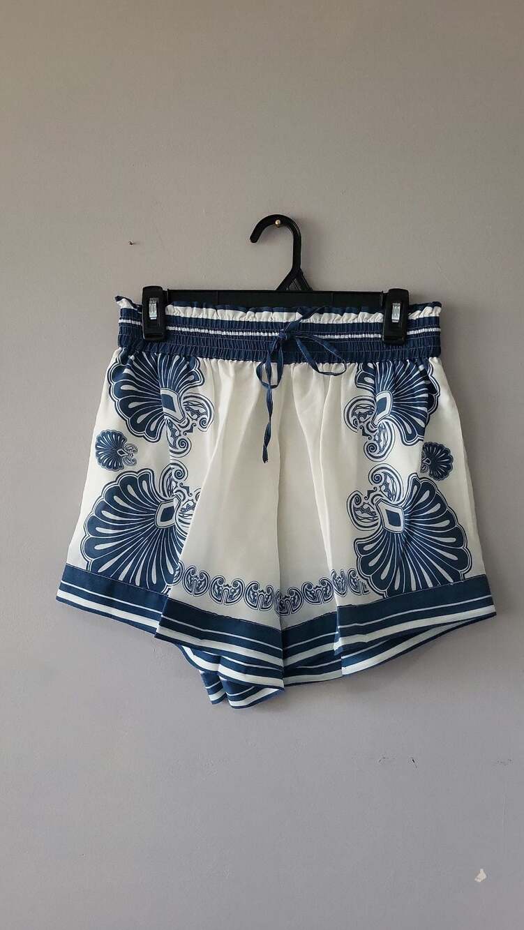 Shani Shemer Lenny Blue Shell Print Smocked Shorts Size M
